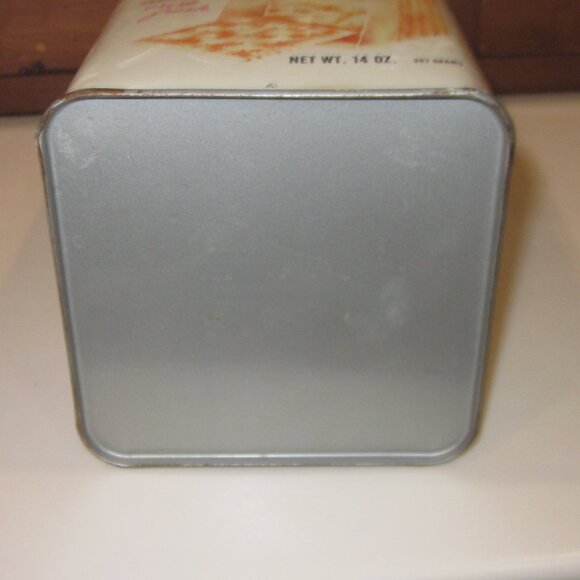 Vintage Nabisco Saltine Cracker Tin 1969 - Picture 6 of 9